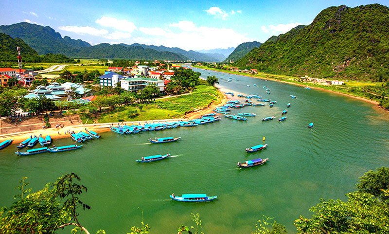 Quảng Bình - điểm đến của du khách trong nước và quốc tế 3 Quảng Bình - điểm đến của du khách trong nước và quốc tế -0