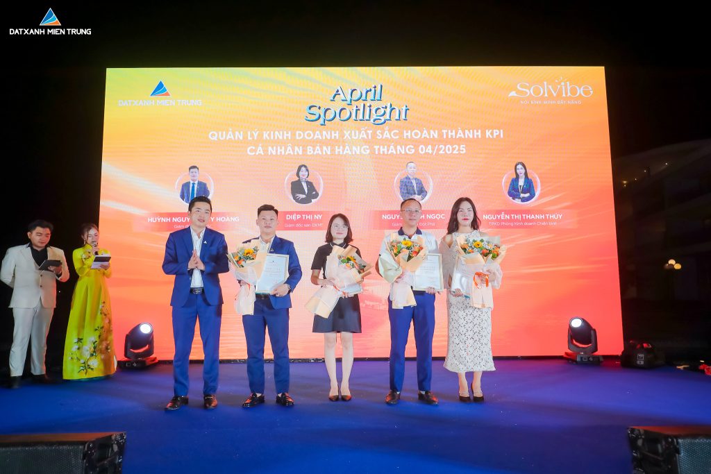 SUMMER TRIP 2025: SOLVIBE – NƠI BÌNH MINH ĐẦY NẮNG 11 202505221150 2MY6518