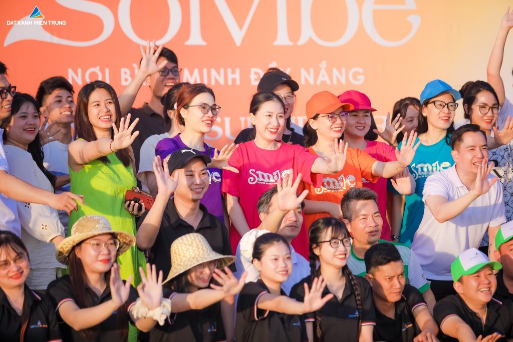 SUMMER TRIP 2025: SOLVIBE – NƠI BÌNH MINH ĐẦY NẮNG 4 202505221158 1MY6156 min