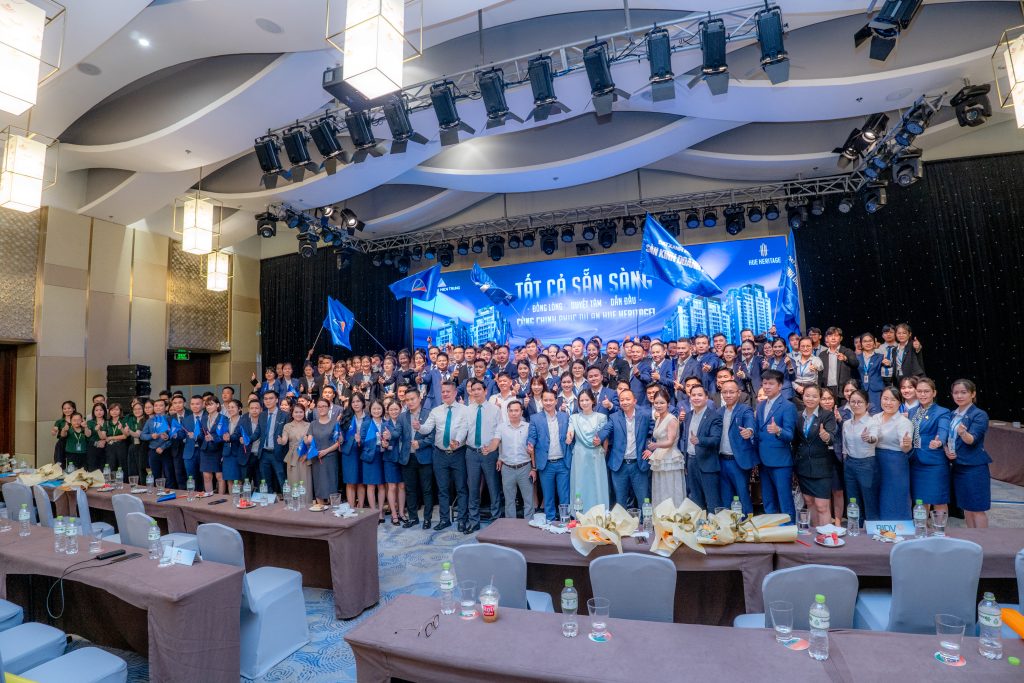 Đất Xanh Miền Trung Xuất Hành Chinh Phục Thị Trường TP Huế – Khai Mở Vận Hội Mới 1 202507011731 DSC08044