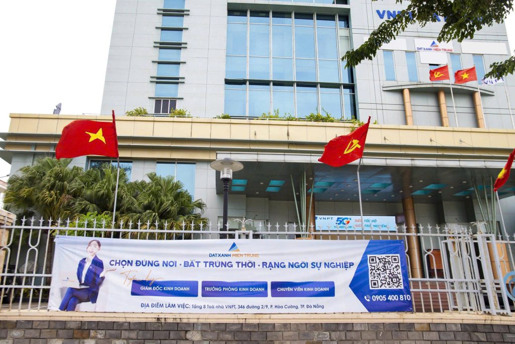 DẤU MỐC CHUYỂN MÌNH - NỀN TẢNG CHO NHỮNG KHÁT VỌNG LỚN LAO 4 202508250821 z69418762251687efb23b7801051e3f2c9f5c332273585