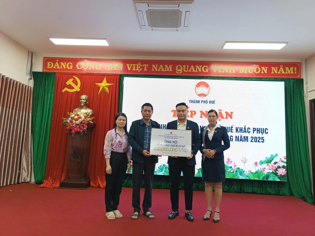 ĐẤT XANH MIỀN TRUNG – PHỤNG SỰ XÃ HỘI, CHUNG TAY CÙNG ĐỒNG BÀO MIỀN TRUNG VƯỢT QUA KHÓ KHĂN THIÊN TAI 2 202511051605 z7190766879453fbf4ba03abd23b3ce91906425cb381b9