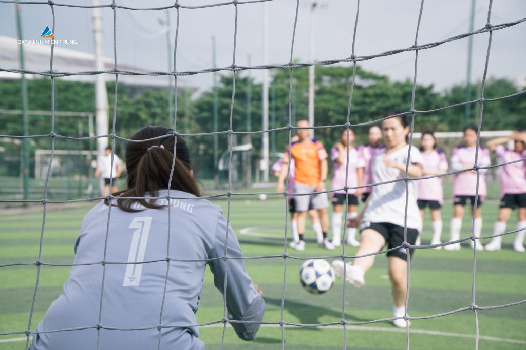 202512101730 5964223451221474774327229061876246505344668662n